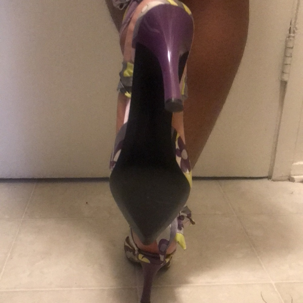 Pointed toe heels - Picture 6 of 6